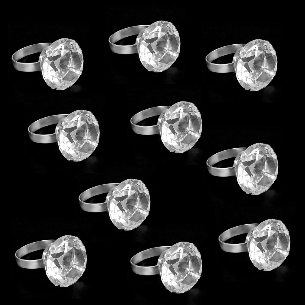 https://cdn.shopify.com/s/files/1/0042/0390/5136/files/10pc-pk-Diamond-Ring-Napkin-Rings-Holder-Silver1.png?v=1712070844
