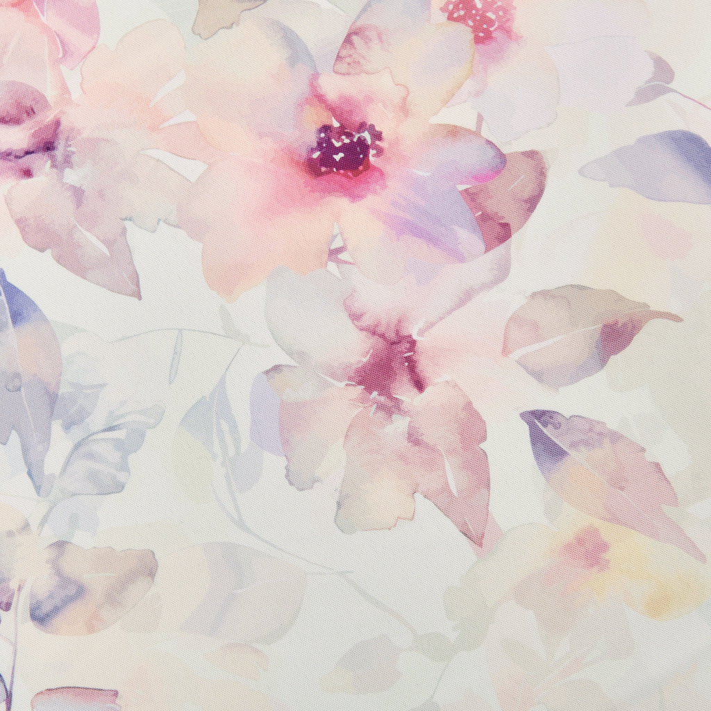 https://cdn.shopify.com/s/files/1/0042/0390/5136/files/5-pcs-pk-Watercolor-Floral-20x20-Napkin-2.jpg?v=1735834423