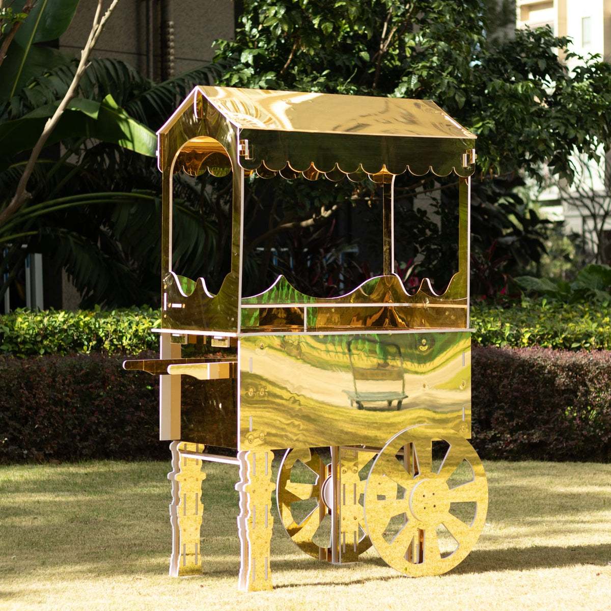 6ft Mirrored Candy Cart Display Stand with Wheels Gold