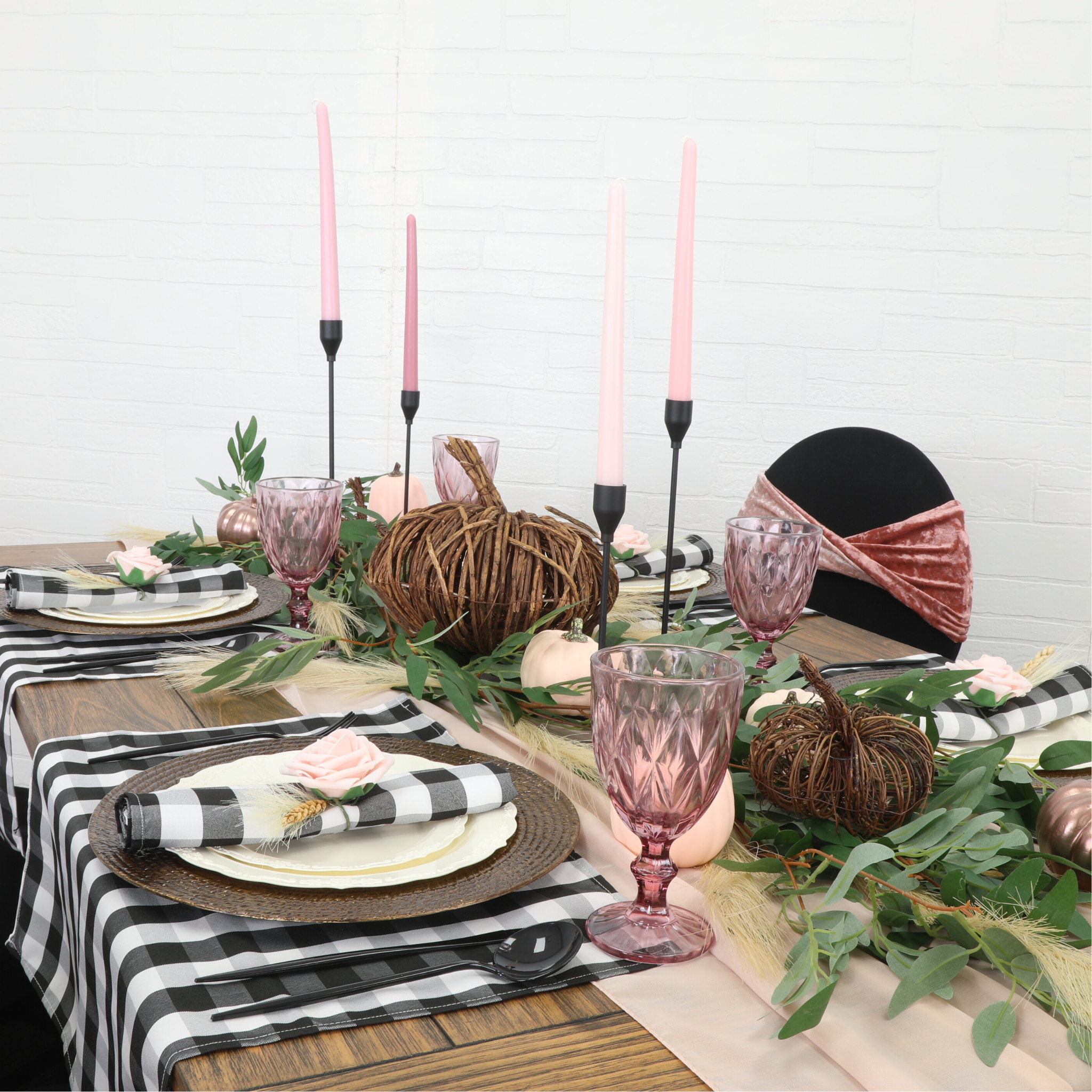 https://cdn.shopify.com/s/files/1/0042/0390/5136/files/Chiffon-Wedding-Table-Runner-120-Inches-Blush-Rose-Gold2.png?v=1714699833