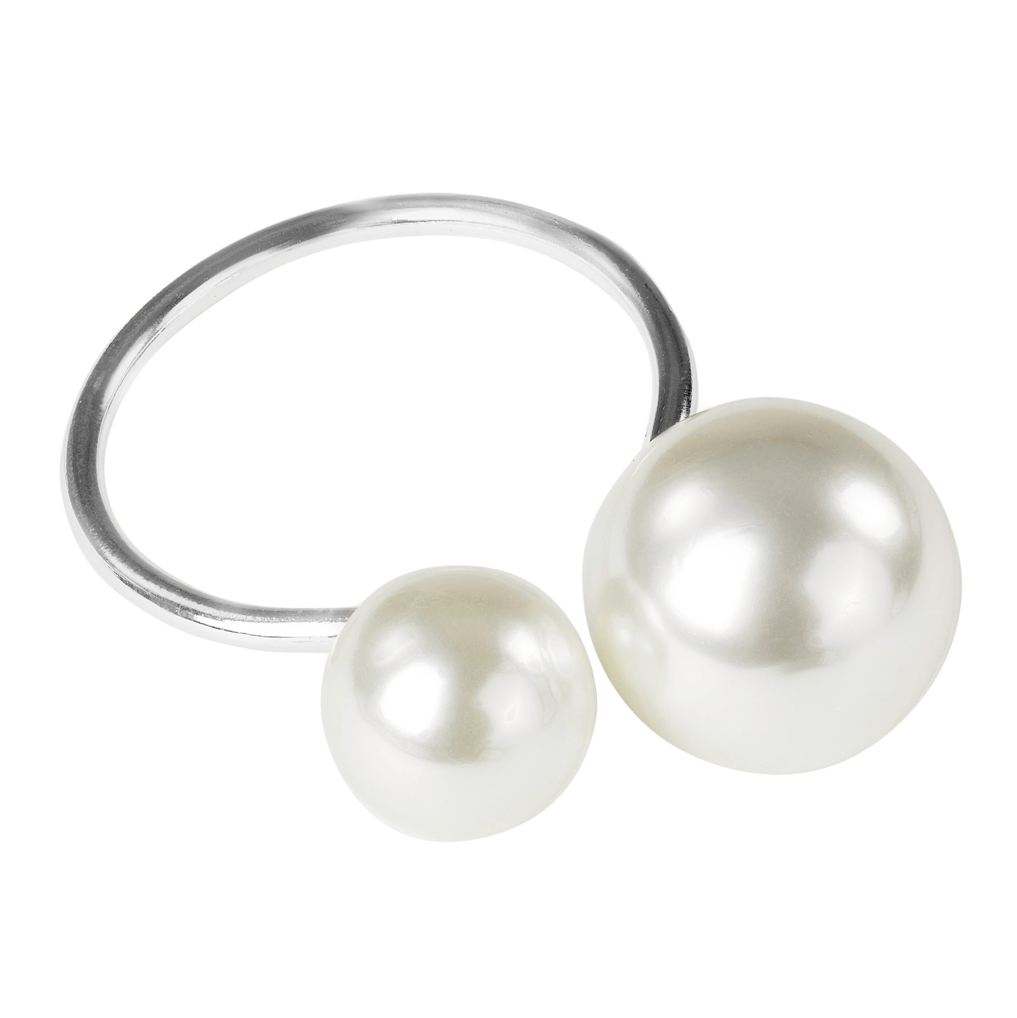 https://cdn.shopify.com/s/files/1/0042/0390/5136/files/Faux-Pearl-Napkin-Ring-Silver_04430136-7ac0-49c2-b208-021f2f8312f2.jpg?v=1744286476
