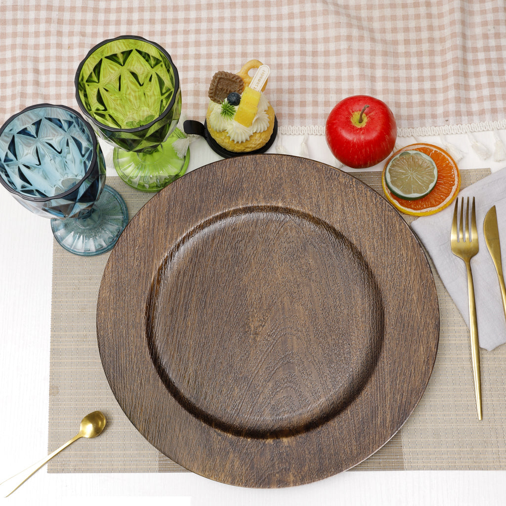 https://cdn.shopify.com/s/files/1/0042/0390/5136/files/Faux-Wood-Acrylic-Charger-Plate3.jpg?v=1715373112