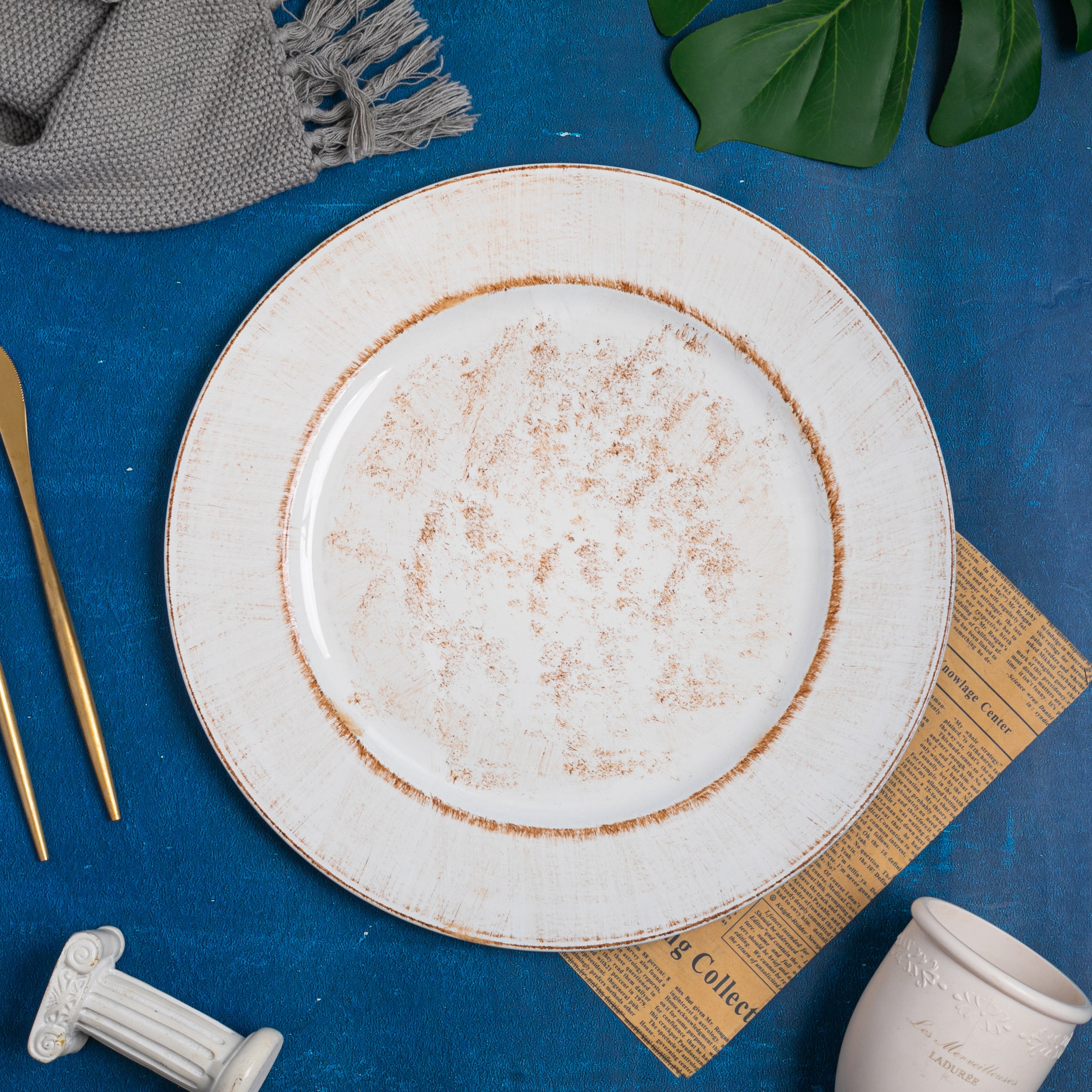 https://cdn.shopify.com/s/files/1/0042/0390/5136/files/Plain-Round-13-Charger-Plates-Rustic-2.jpg?v=1744805224