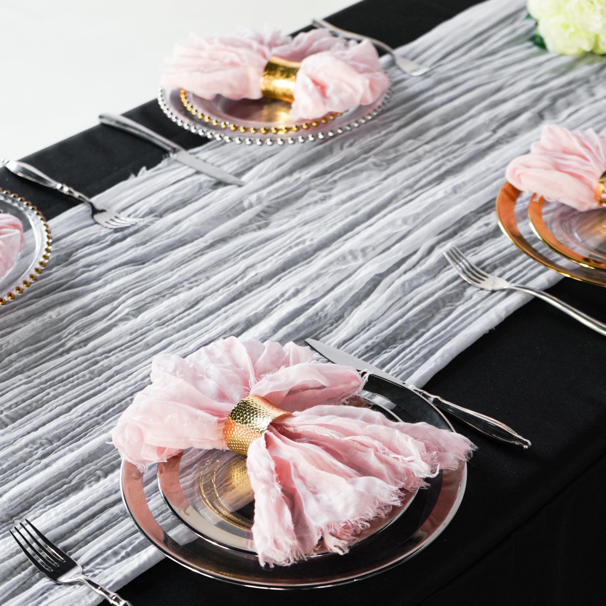 https://cdn.shopify.com/s/files/1/0042/0390/5136/products/PremiumCheeseclothTableRunner16FTx25_-White2.jpg?v=1775077938