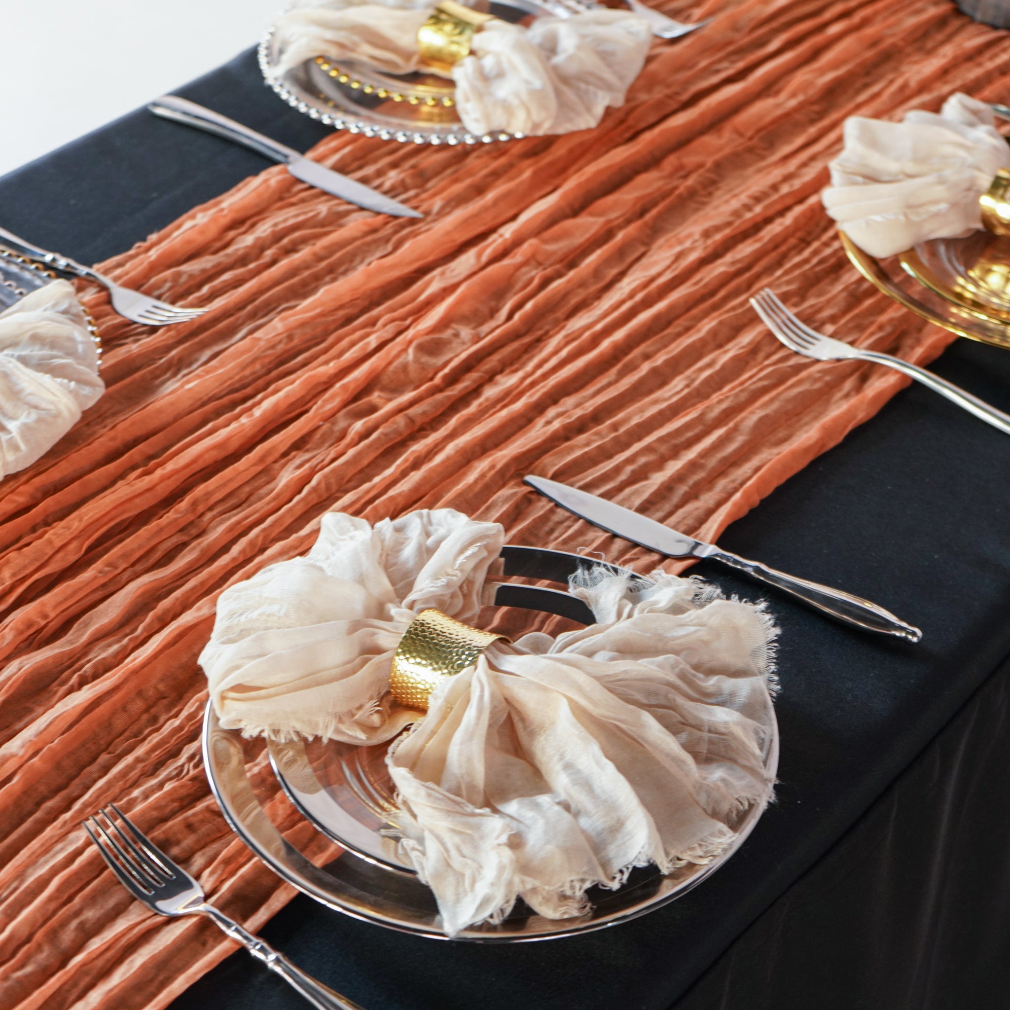 https://cdn.shopify.com/s/files/1/0042/0390/5136/products/PremiumCheeseclothTableRunner16FTx25_Terracotta3.jpg?v=1775078280
