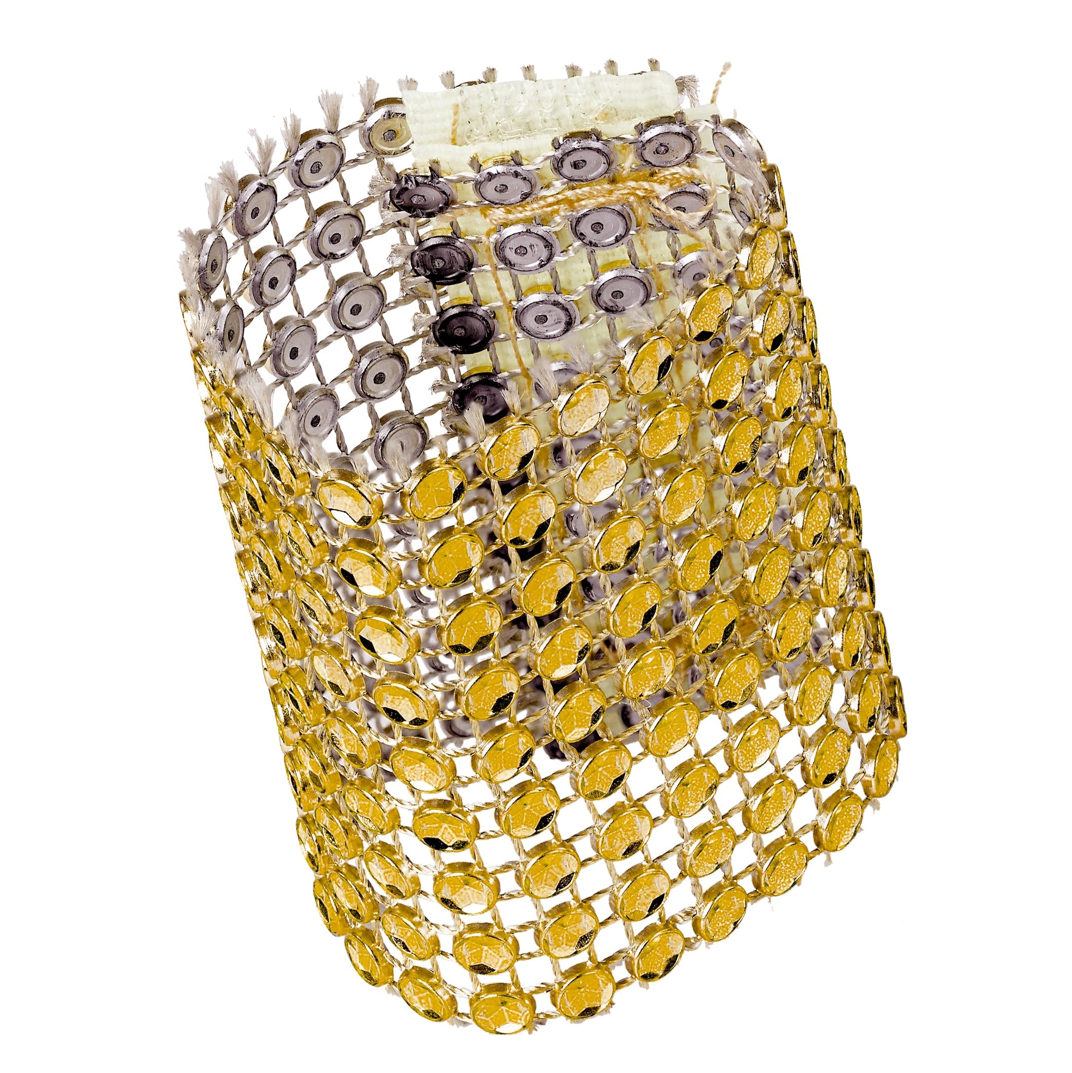 https://cdn.shopify.com/s/files/1/0042/0390/5136/files/Rhinestone-Velcro-Sash-Clip-Napkin-Ring-Gold_85b0f215-dab6-43d5-8d73-2a53dba8e036.jpg?v=1744286607