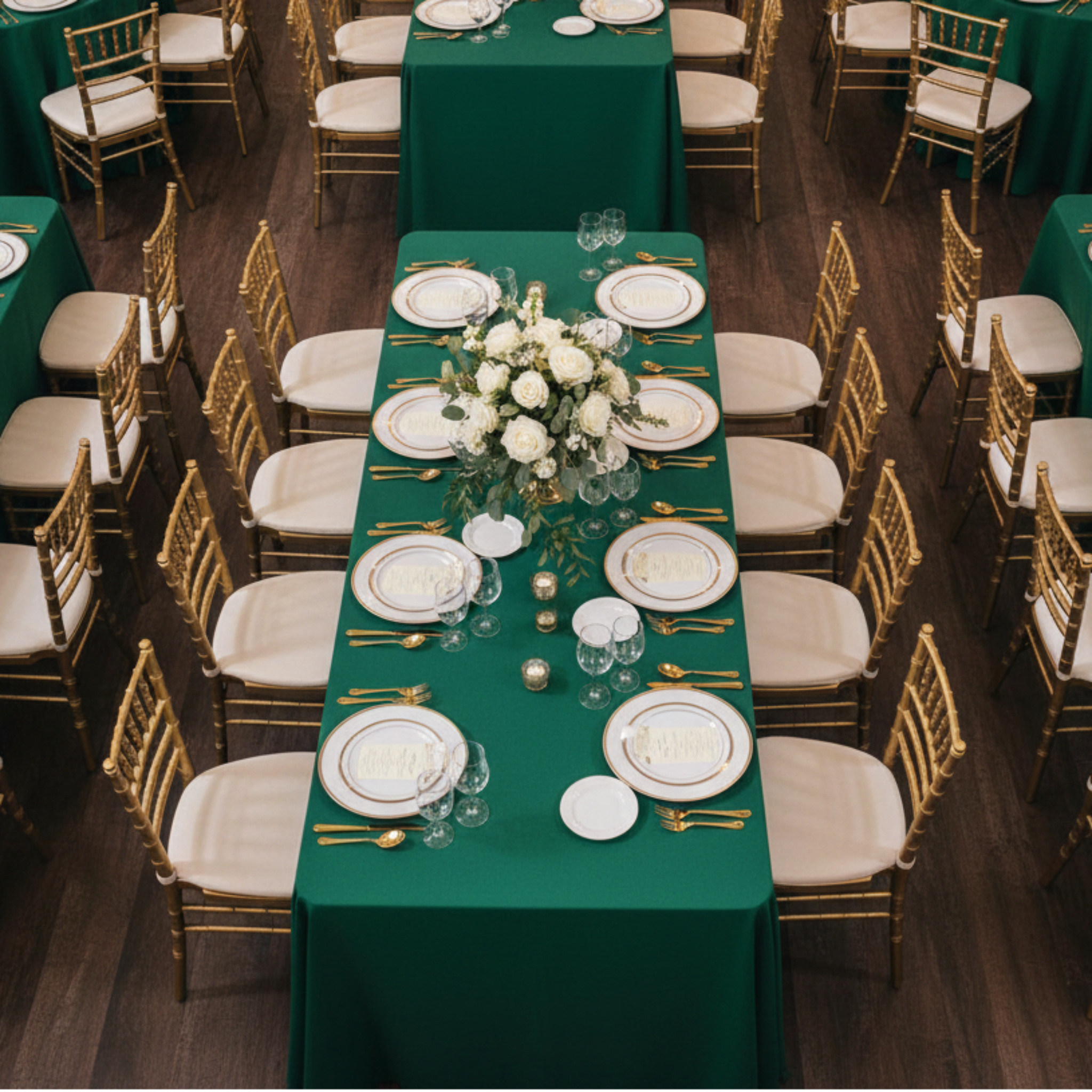 https://cdn.shopify.com/s/files/1/0042/0390/5136/files/indoor-ballroom-emerald-green-polyester-6ft-tablecloth.png?v=1777766687