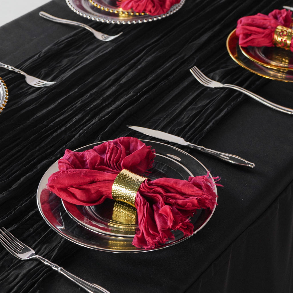https://cdn.shopify.com/s/files/1/0042/0390/5136/products/premium-cheesecloth-table-runner-black2.jpg?v=1744687553