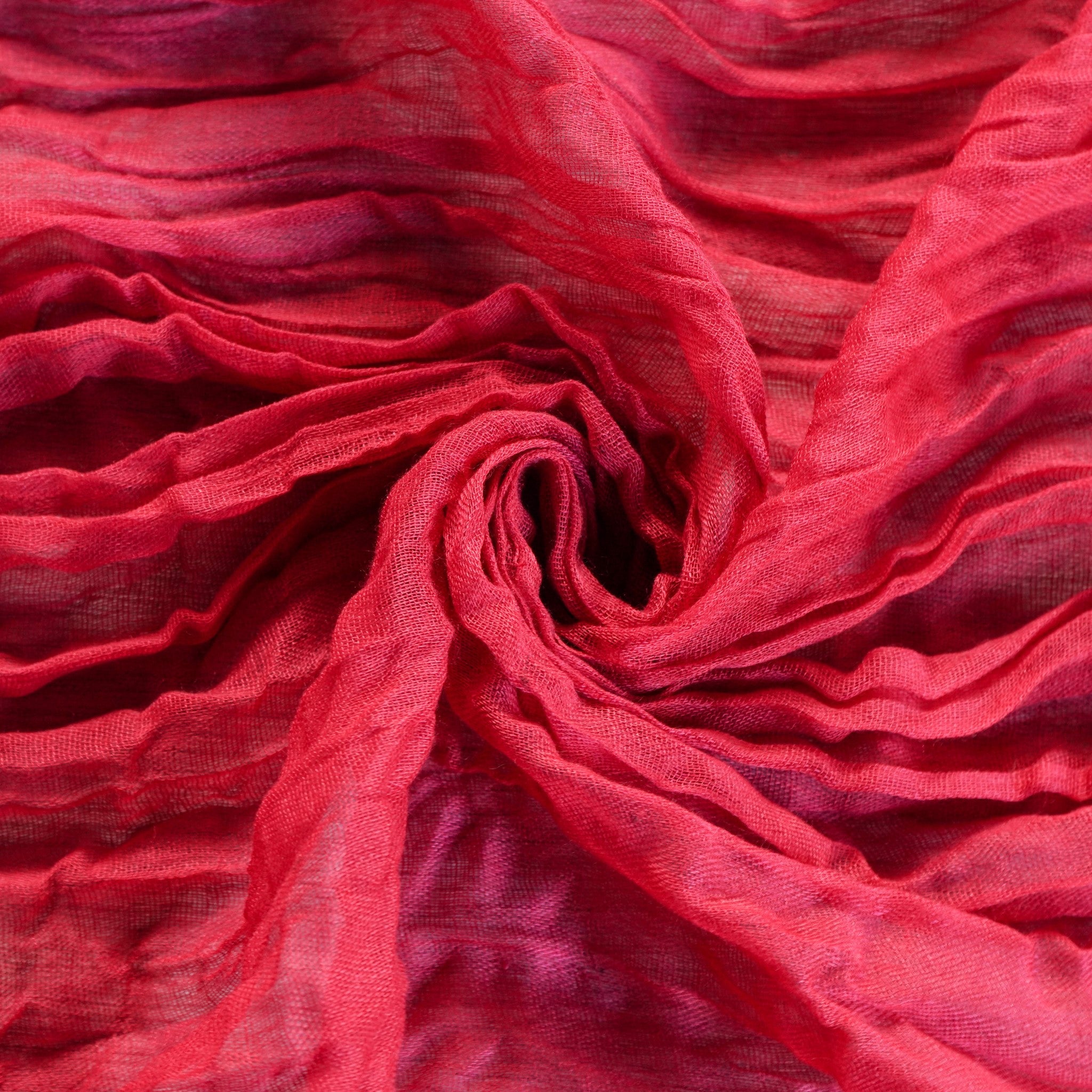 https://cdn.shopify.com/s/files/1/0042/0390/5136/products/premium-cheesecloth-table-runner-burgundy4.jpg?v=1668459734
