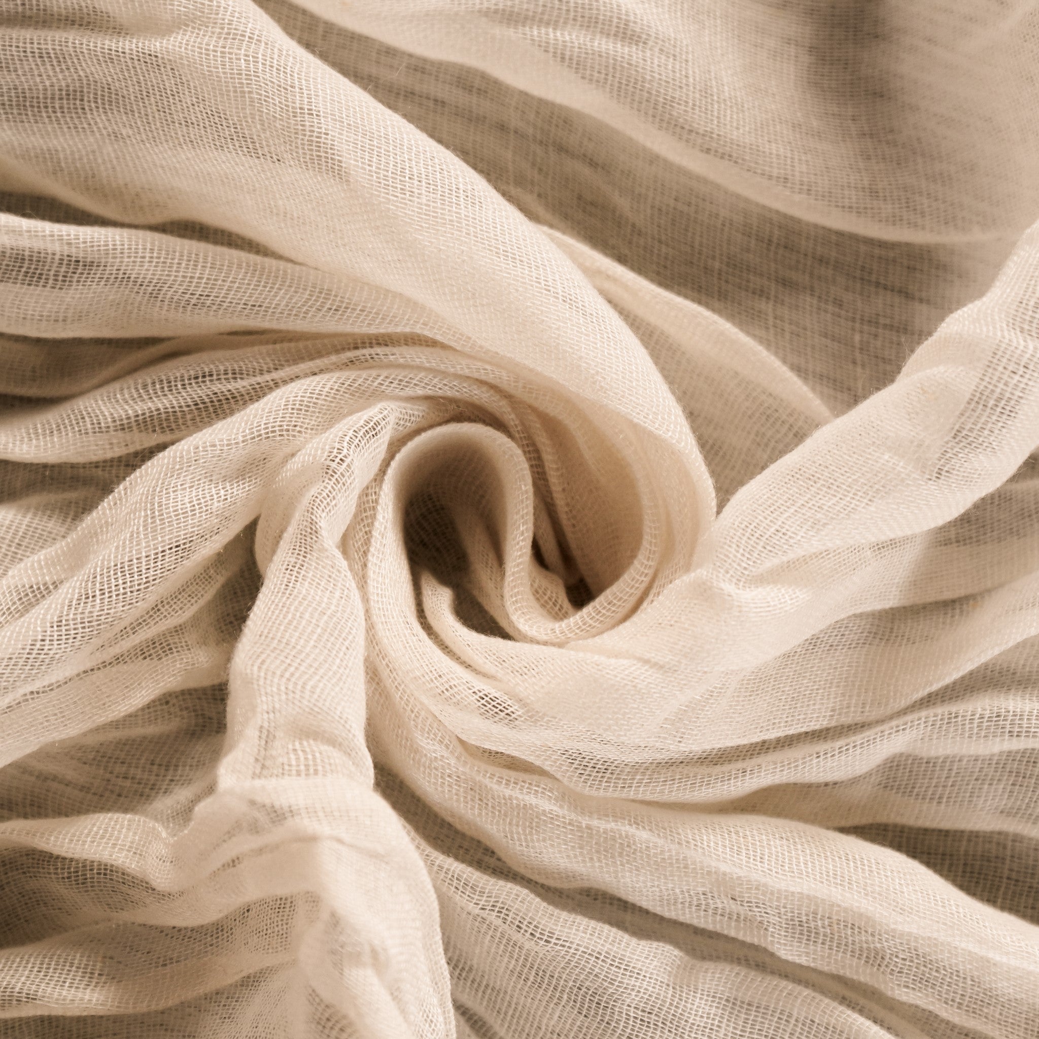https://cdn.shopify.com/s/files/1/0042/0390/5136/products/premium-cheesecloth-table-runner-champagne.jpg?v=1744687563